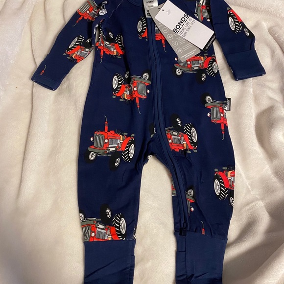 BNWT Bonds Wondersuit - Picture 2 of 5